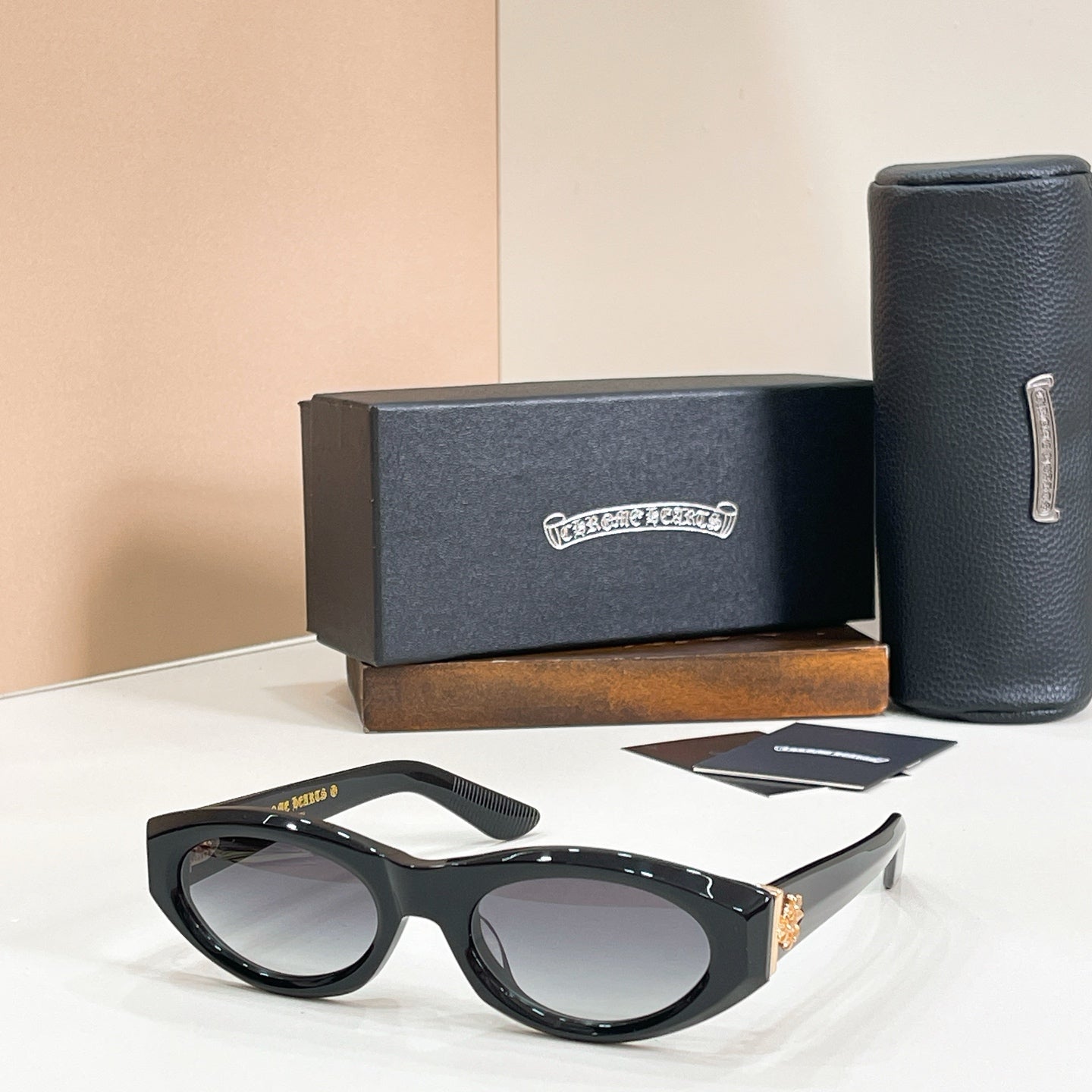 CHROME HEARTS Sunglasses-ENED BOX