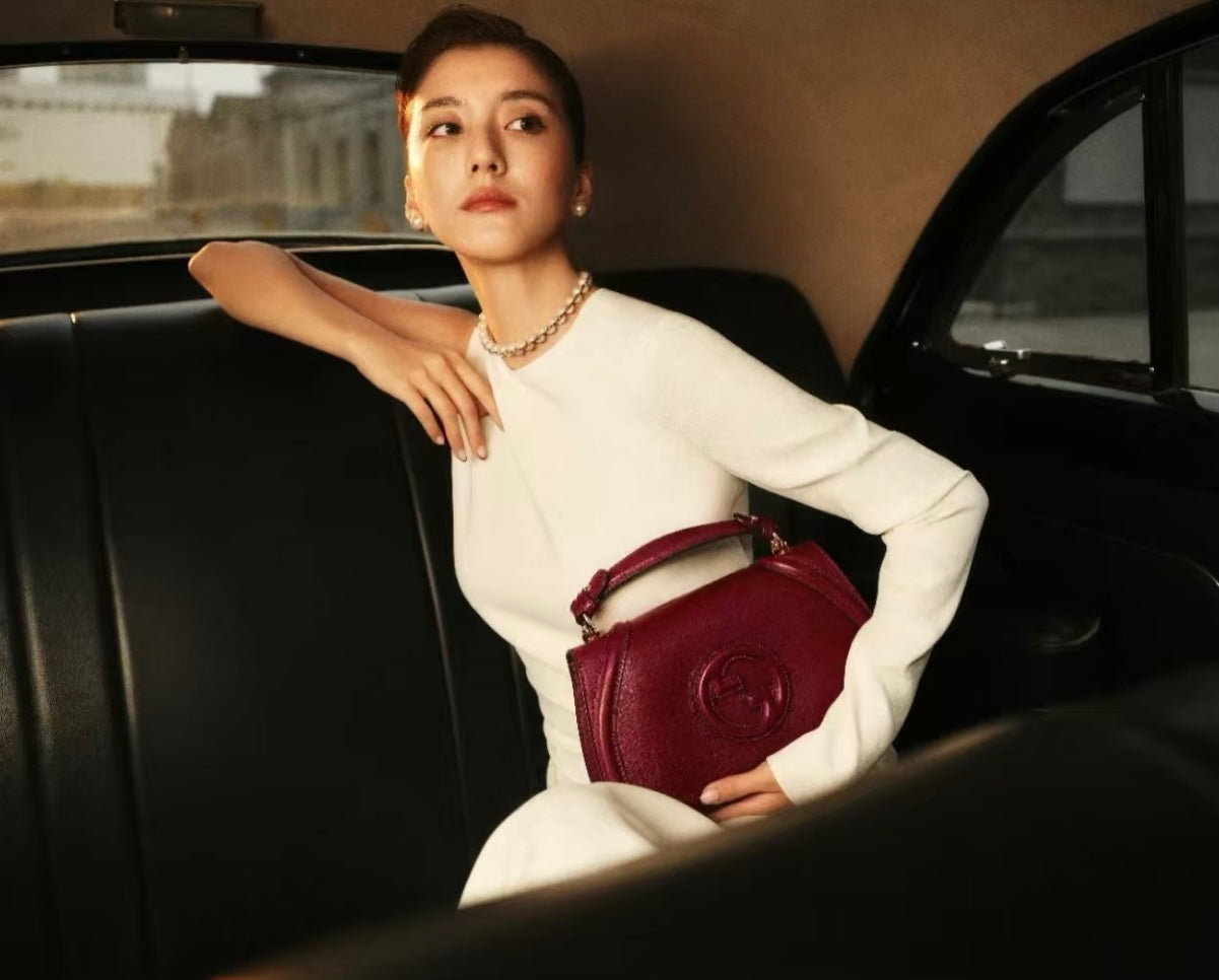 Gucci GG Emblem Mini Tote Bag – 855491