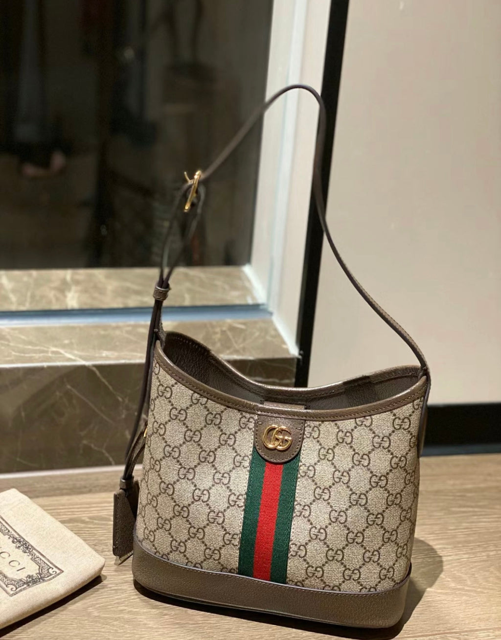 Gucci Ophidia GG Supreme Bucket Bag – 781402