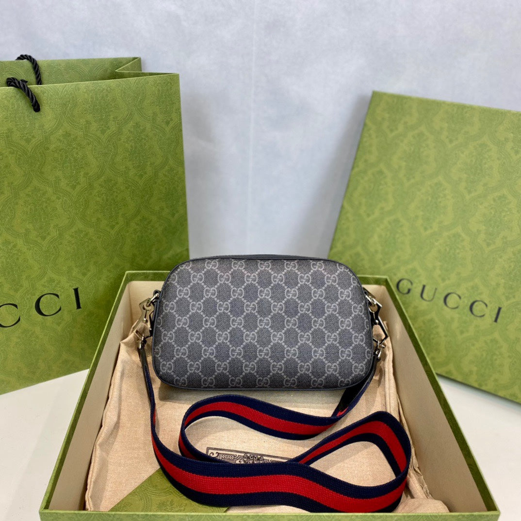 Gucci GG Black Camera Bag – 574886