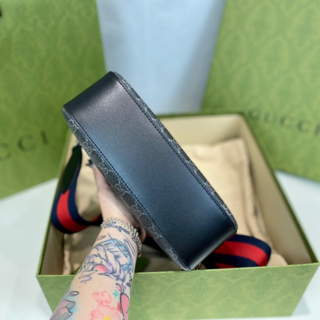 Gucci GG Black Camera Bag – 574886