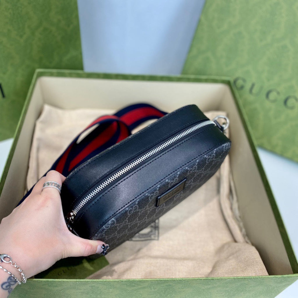 Gucci GG Black Camera Bag – 574886