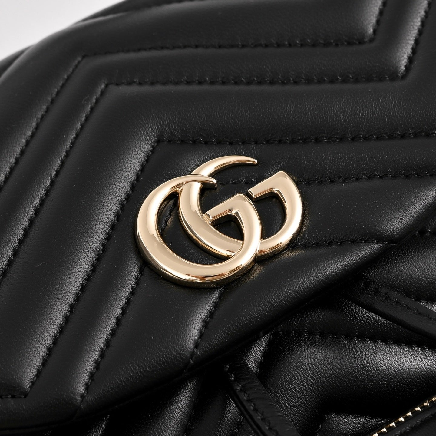 Gucci GG Marmont Backpack – 861878